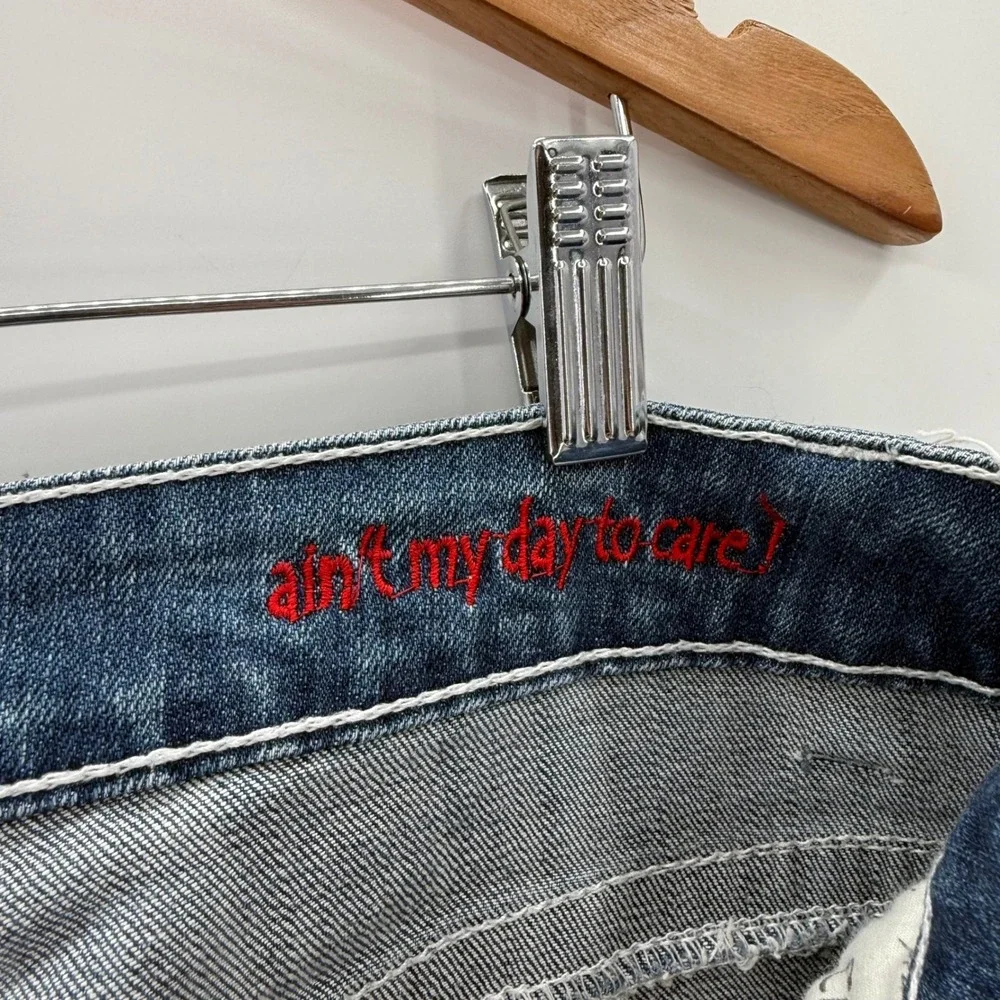 Cowgirl Tuff Bootcut Jeans 33x35 Ain't My Day To Care Distressed Medium Wash